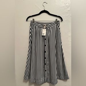 NWT | H&M Navy Blue & White Stripe Skirt